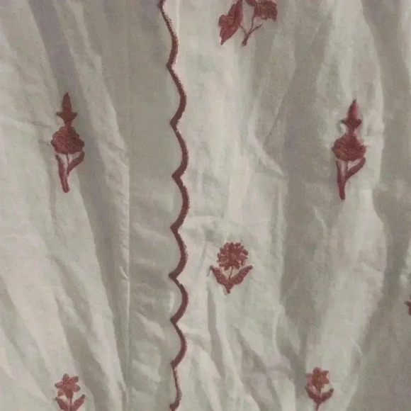 Talbots women's small embroidered flower scalloped trim long sleeve button down - Picture 2 of 5